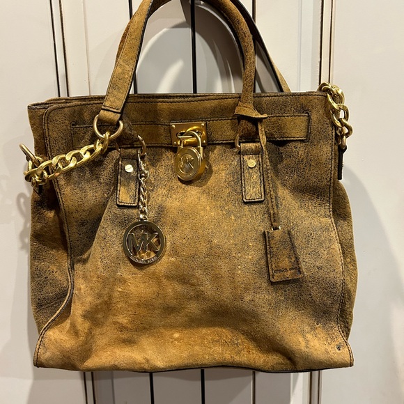 Michael Kors East West Hampton Bag - Picture 3 of 10